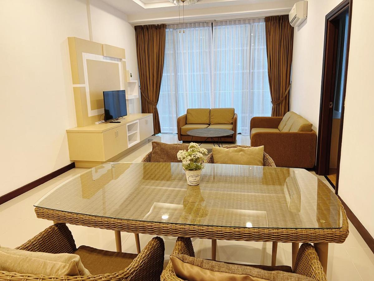 Imperial Grand Suite Apartment Kuching Exterior foto
