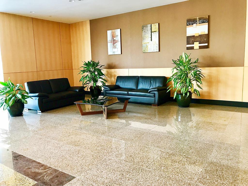 Imperial Grand Suite Apartment Kuching Exterior foto